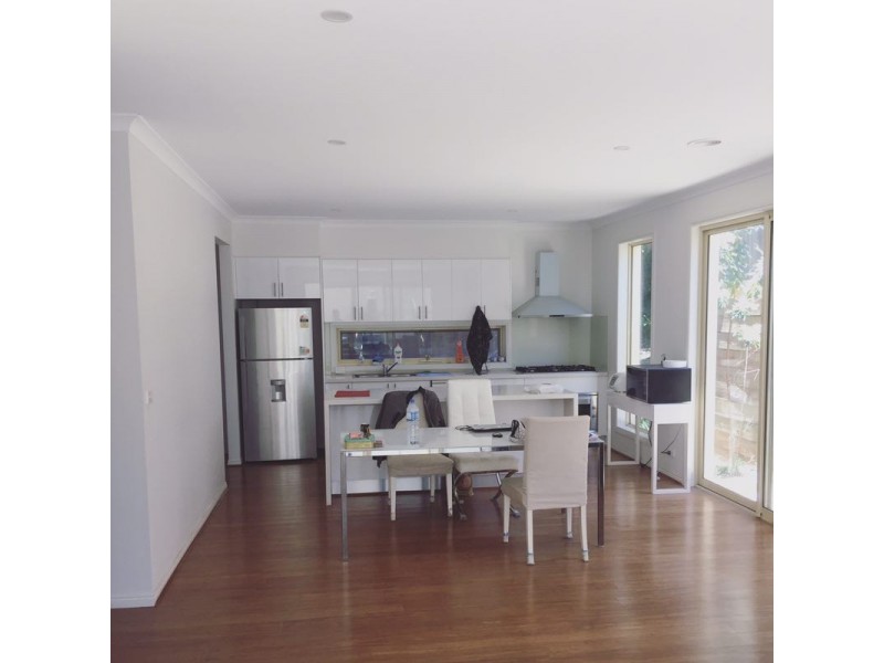 3/28-30 Chivers Avenue, Glen Waverley VIC 3150