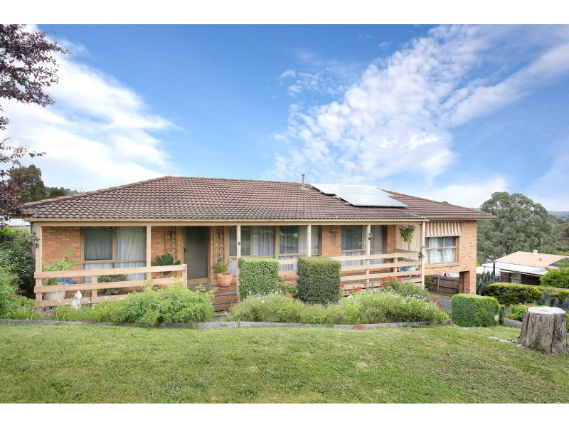 8 Neptune Ct, Lilydale VIC 3140
