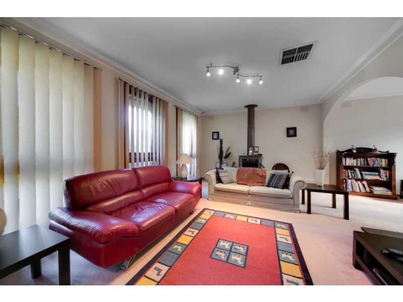 83 Camelot Drive, Glen Waverley VIC 3150