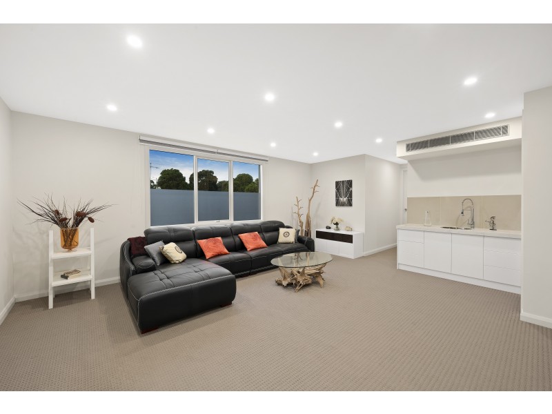 34 Peate Avenue, Glen Iris VIC 3146