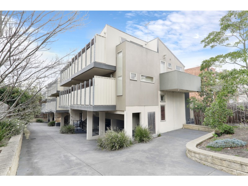 2/1 John Street, Box Hill VIC 3128