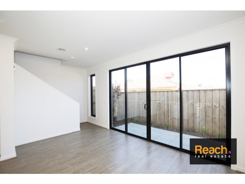 70 Quarter Circuit, Springvale VIC 3171