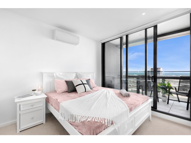 2803N/889-897 Collins Street, Docklands VIC 3008