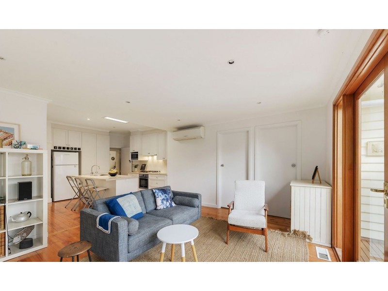 1 Hillside Crescent, Blackburn VIC 3130