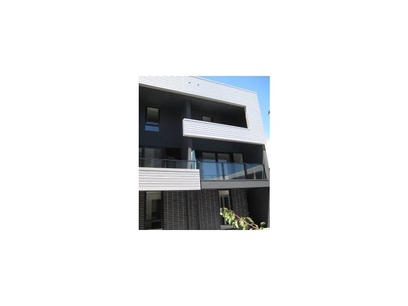2 Greenham Place, Footscray VIC 3011