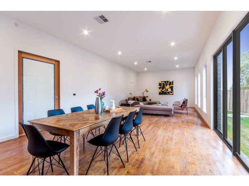 2/2 Kaarumba Grove, Balwyn VIC 3103