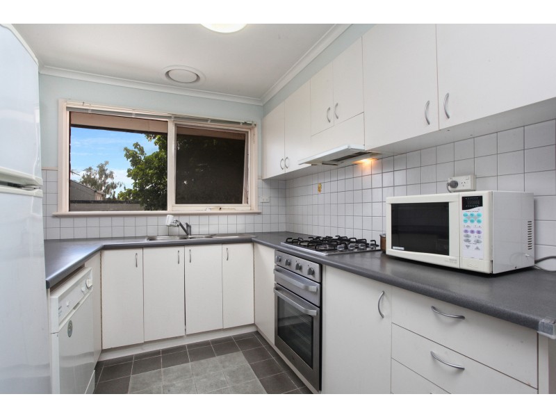 2/8 John Street, Balwyn VIC 3103