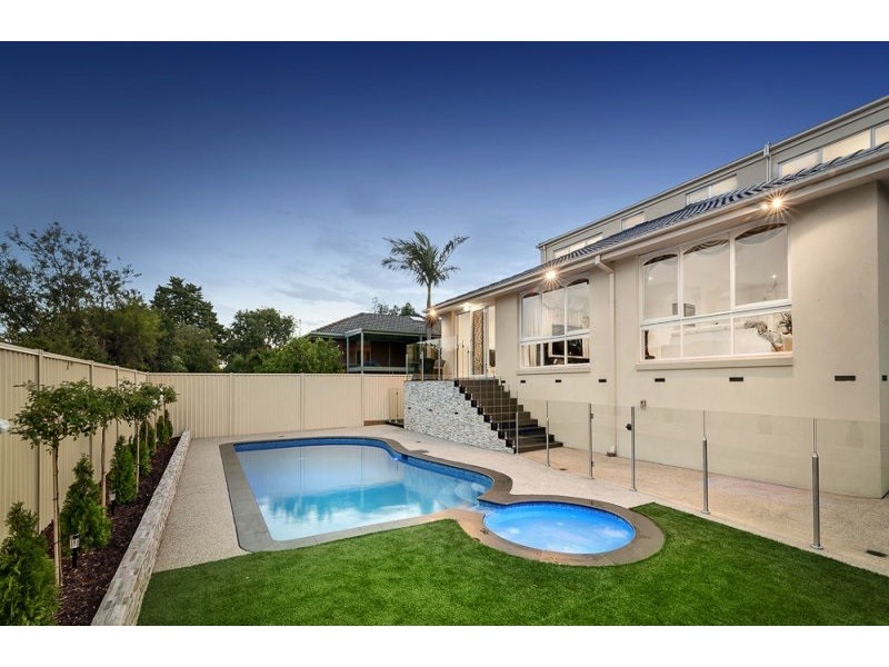 21 Warrington Ave, Vermont South VIC 3133