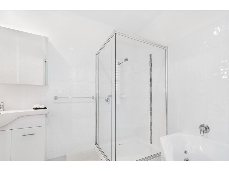 21 Warrington Ave, Vermont South VIC 3133