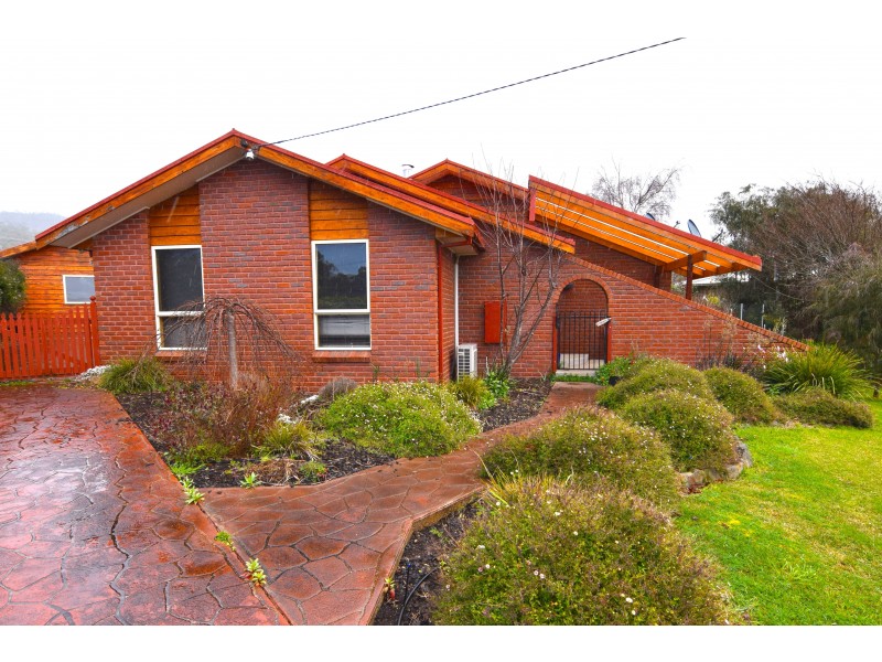 16 Irby Circus, Sisters Beach TAS 7321