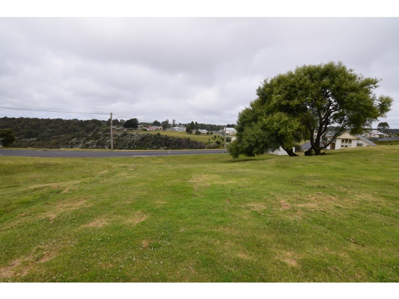 14 Main Street, Waratah TAS 7321