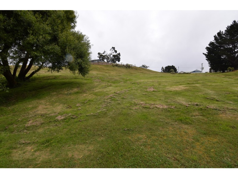 14 Main Street, Waratah TAS 7321