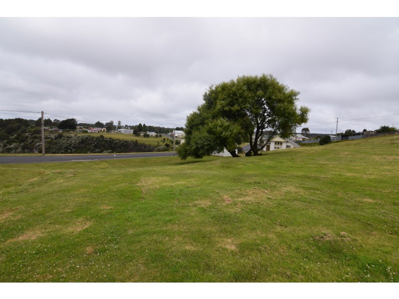 14 Main Street, Waratah TAS 7321