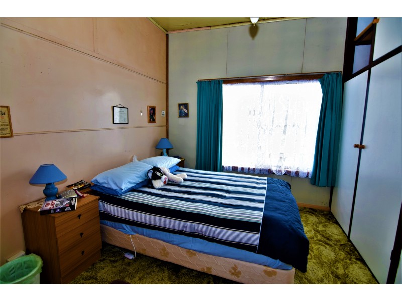 25 Peters Street, Tullah TAS 7321