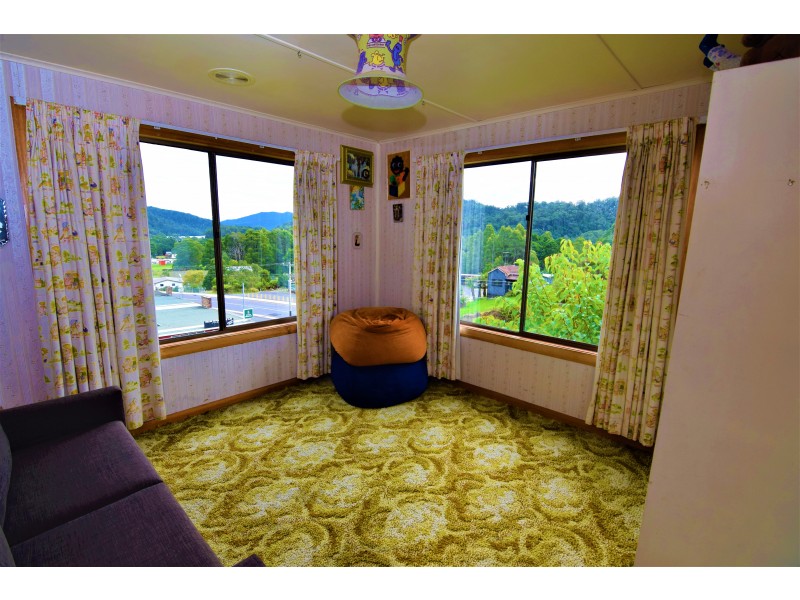 25 Peters Street, Tullah TAS 7321