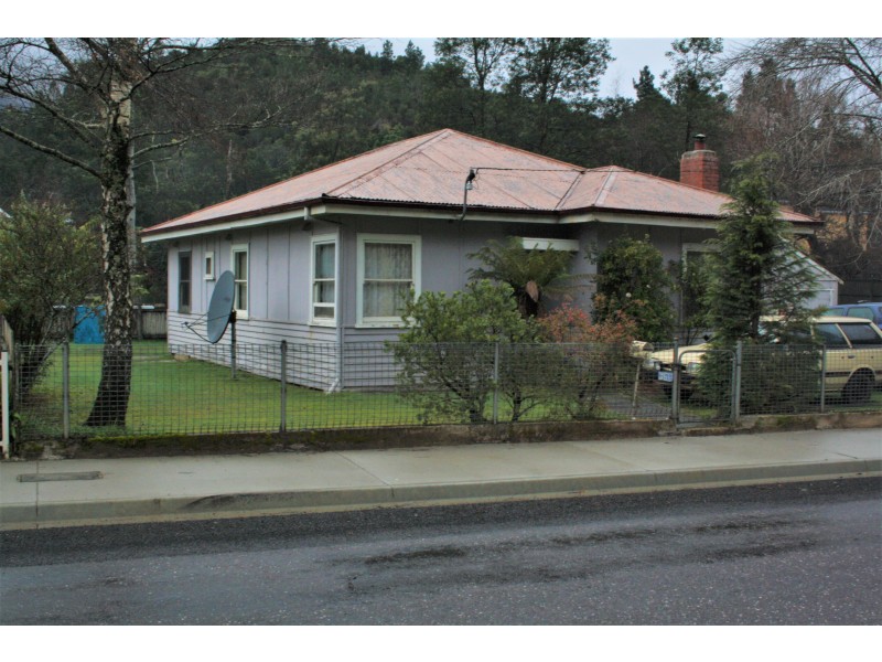 4 Penghana Road, Queenstown TAS 7467