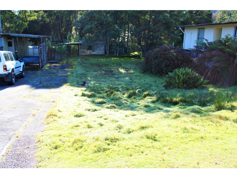 11 Gum Drive, Rosebery TAS 7470