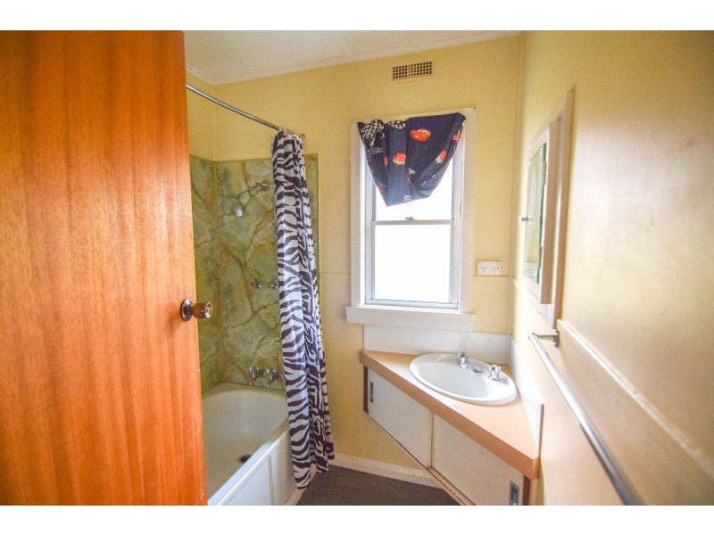 13 Evans Street, Queenstown TAS 7467