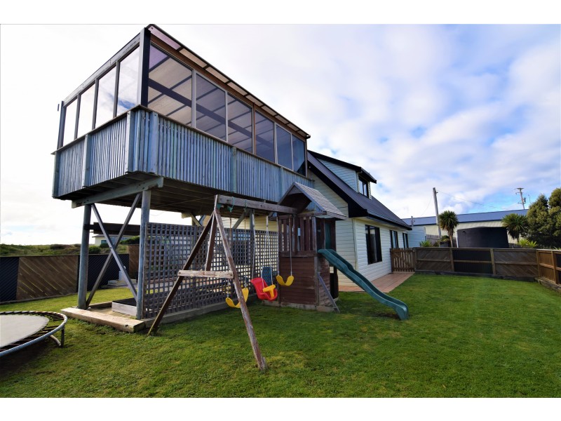 14 Airey Drive, Arthur River TAS 7330