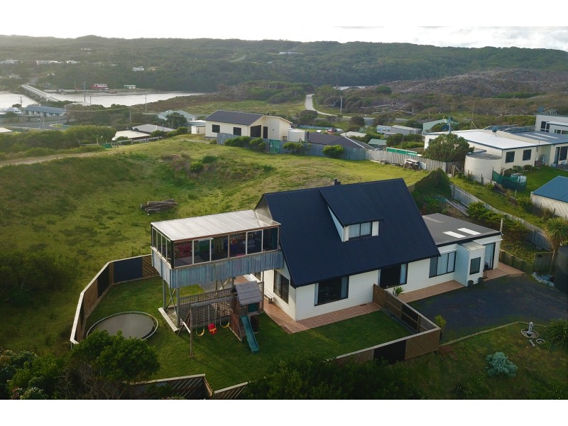 14 Airey Drive, Arthur River TAS 7330