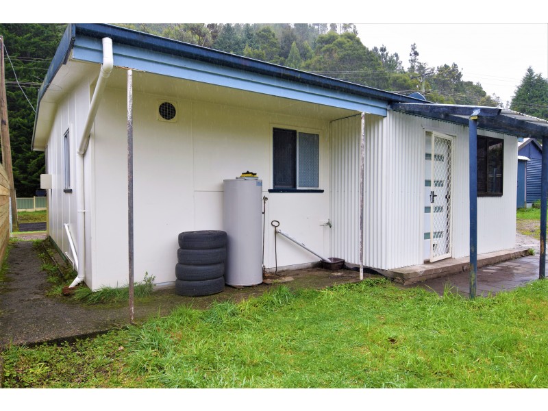 12 Preston Street, Queenstown TAS 7467