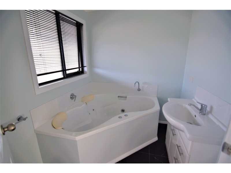3/12 Esplanade, Somerset TAS 7322