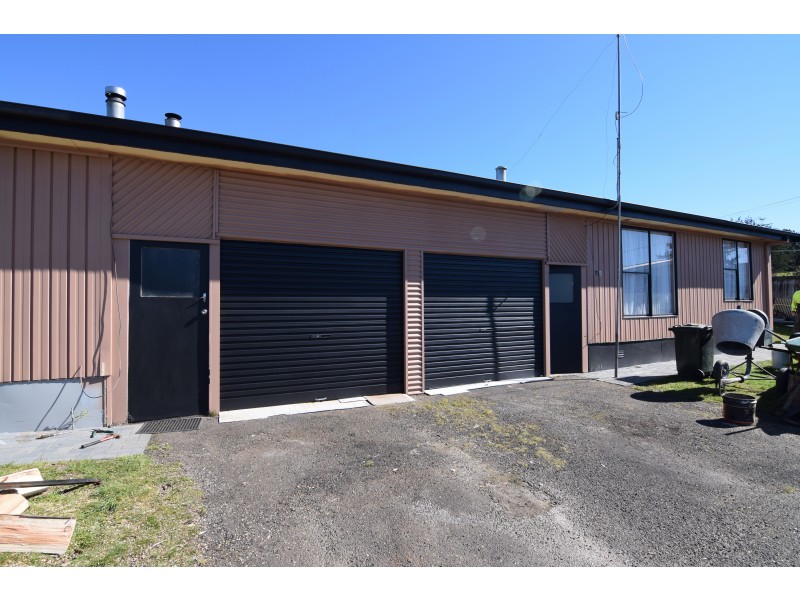 35-35A Counsel Street, Zeehan TAS 7469