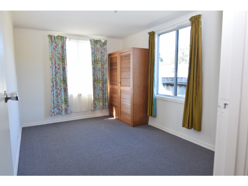 35-35A Counsel Street, Zeehan TAS 7469