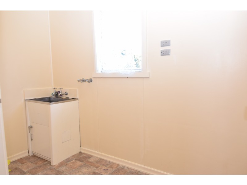 35-35A Counsel Street, Zeehan TAS 7469