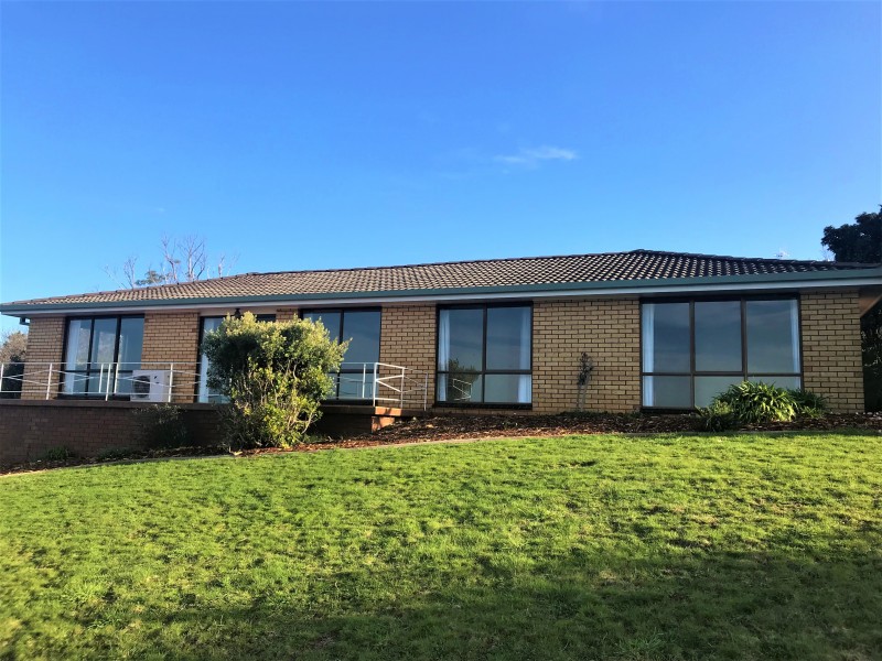 2A Young Street, South Burnie TAS 7320