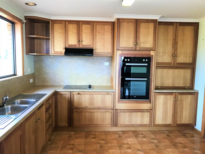 2A Young Street, South Burnie TAS 7320