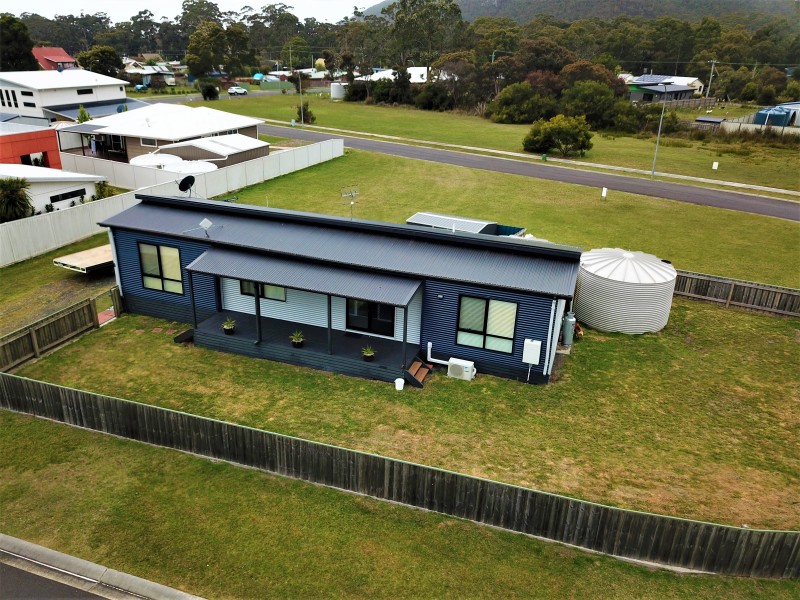 8 Serrata Crescent, Sisters Beach TAS 7321