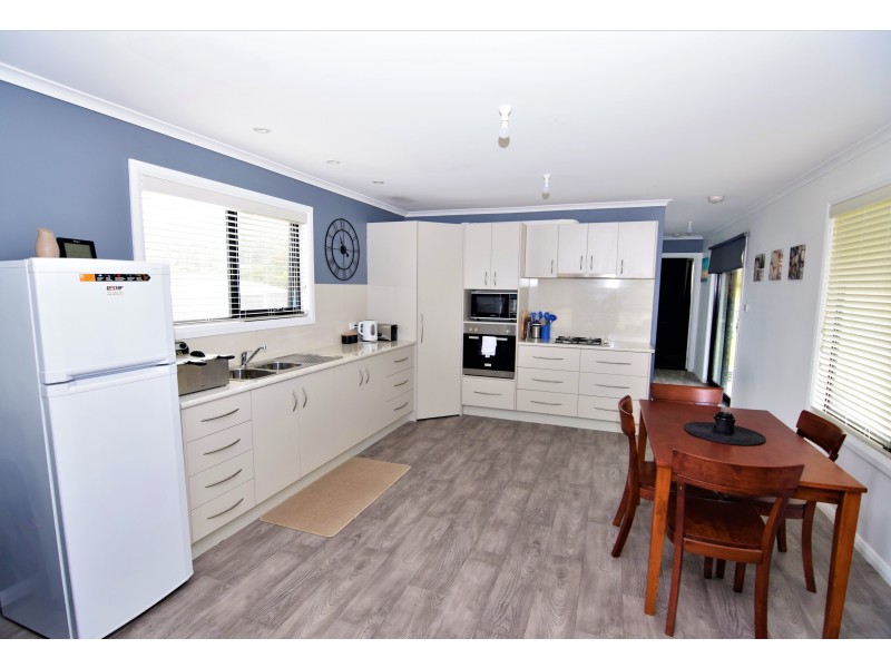8 Serrata Crescent, Sisters Beach TAS 7321