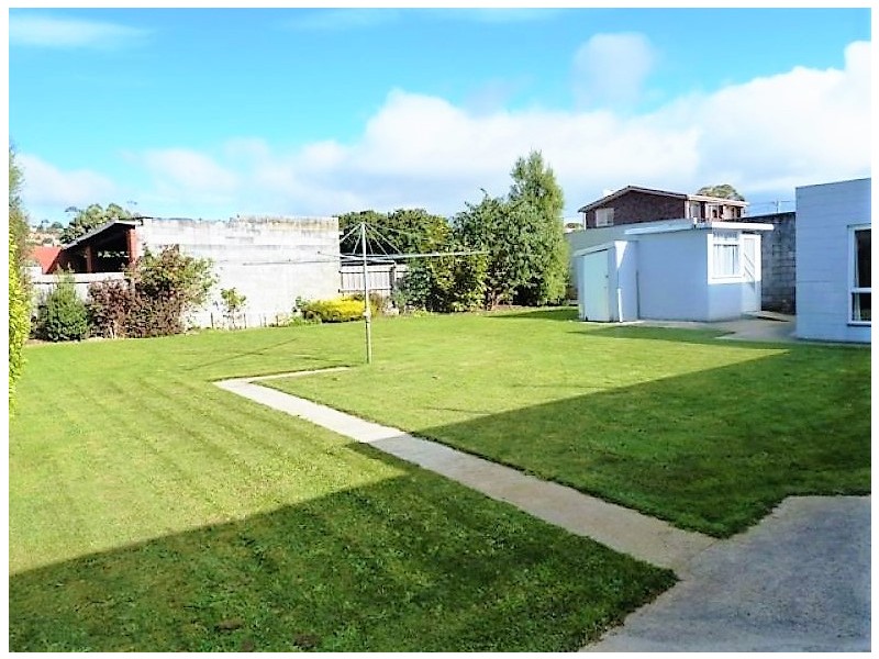 28 Simpson Street, Somerset TAS 7322