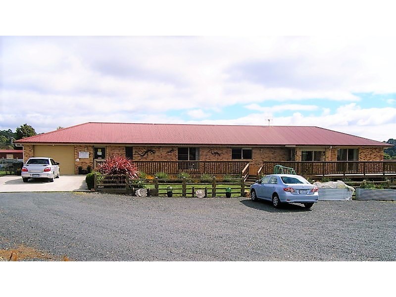 268 Murchison Highway, Somerset TAS 7322