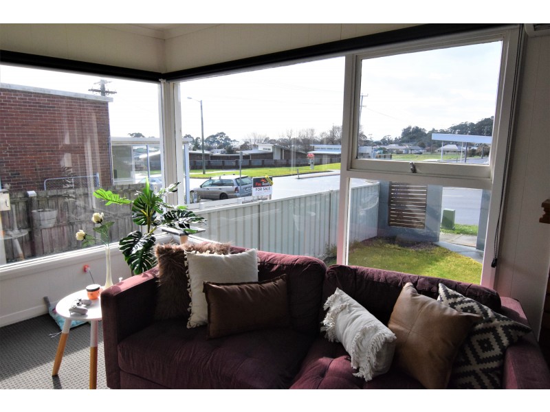 1/37 Falmouth Street, Somerset TAS 7322