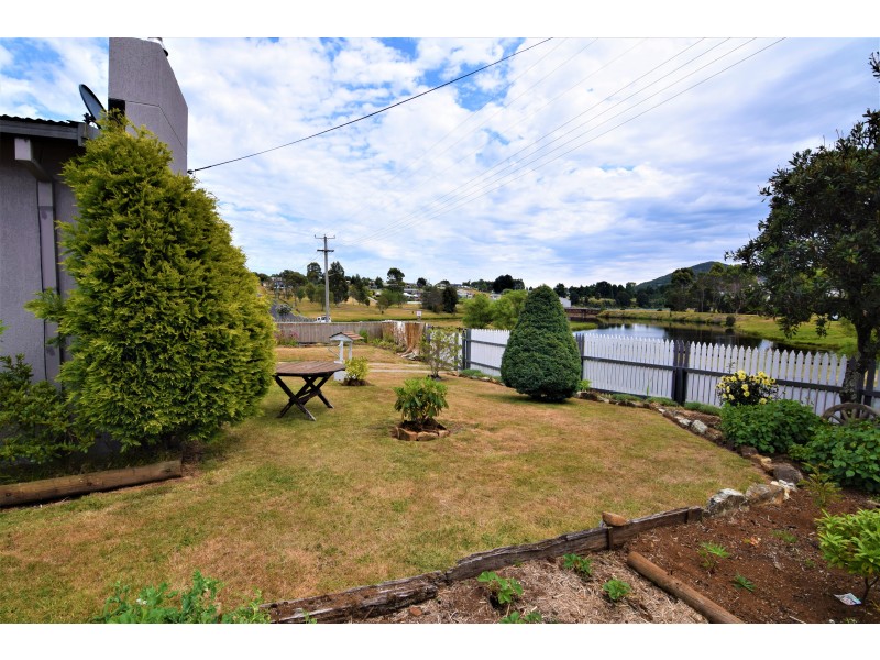 4 English Street, Waratah TAS 7321