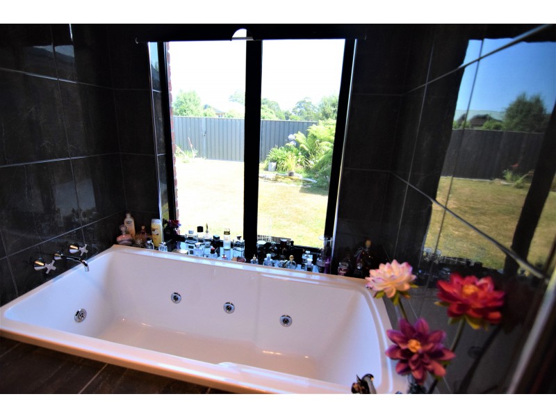 71 Timothy Drive, Wynyard TAS 7325
