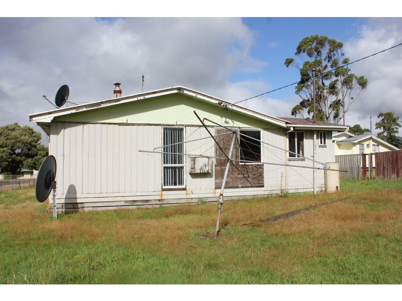 71 Main Street, Zeehan TAS 7469