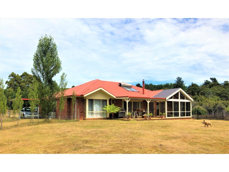 3 Chromys Road, Takone TAS 7325