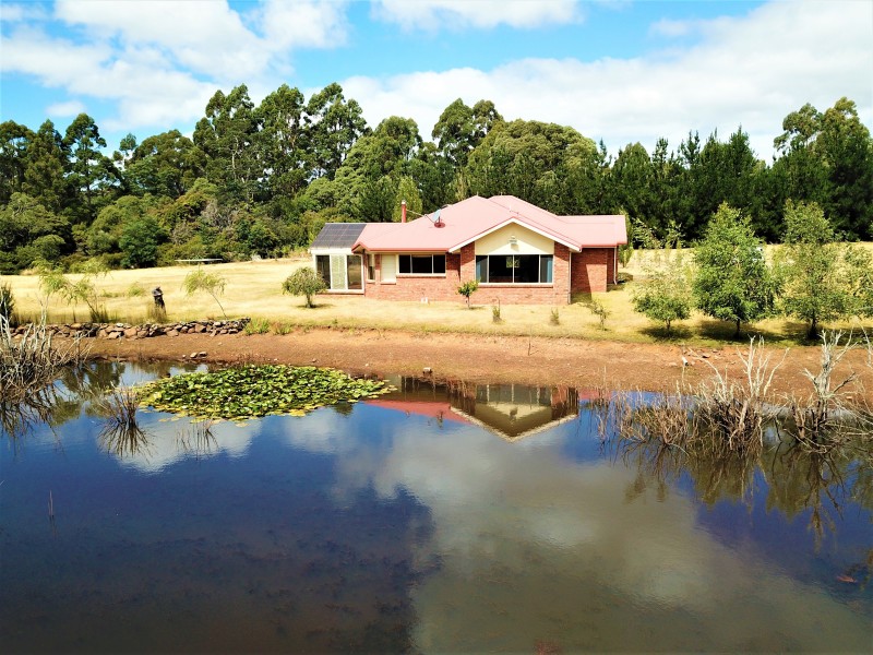 3 Chromys Road, Takone TAS 7325