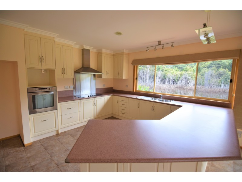 3 Chromys Road, Takone TAS 7325