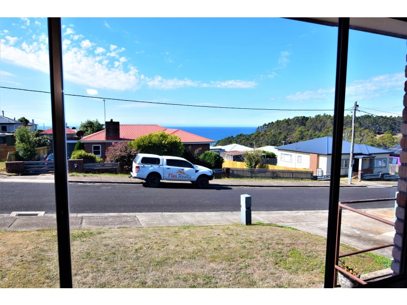 Unit 4/8 Reid Street, Upper Burnie TAS 7320