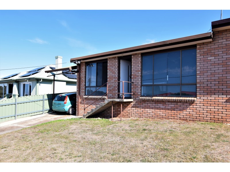 Unit 4/8 Reid Street, Upper Burnie TAS 7320