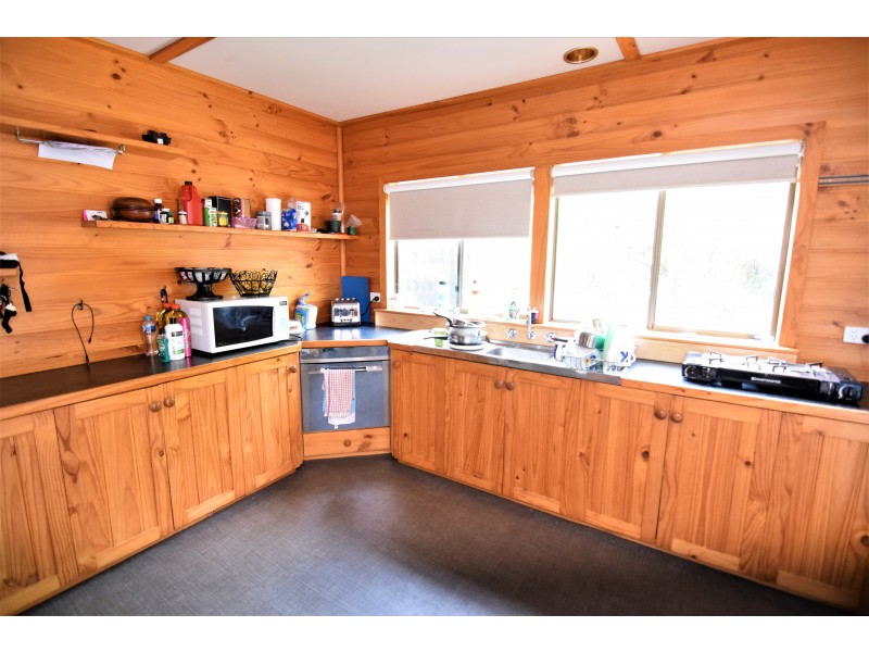 33 Irby Circus, Sisters Beach TAS 7321