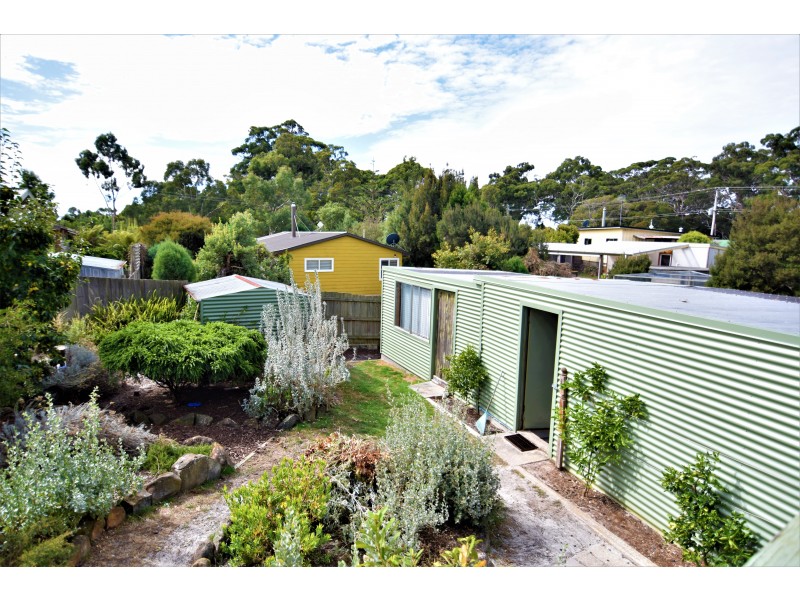 33 Irby Circus, Sisters Beach TAS 7321