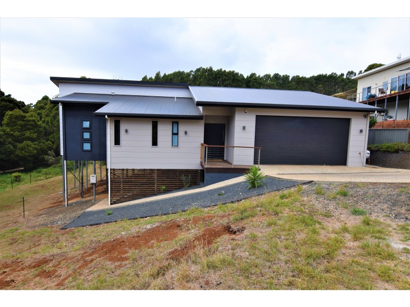 27 Dowling Drive, Romaine TAS 7320