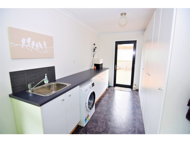 27 Dowling Drive, Romaine TAS 7320