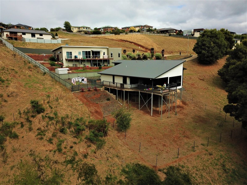 27 Dowling Drive, Romaine TAS 7320