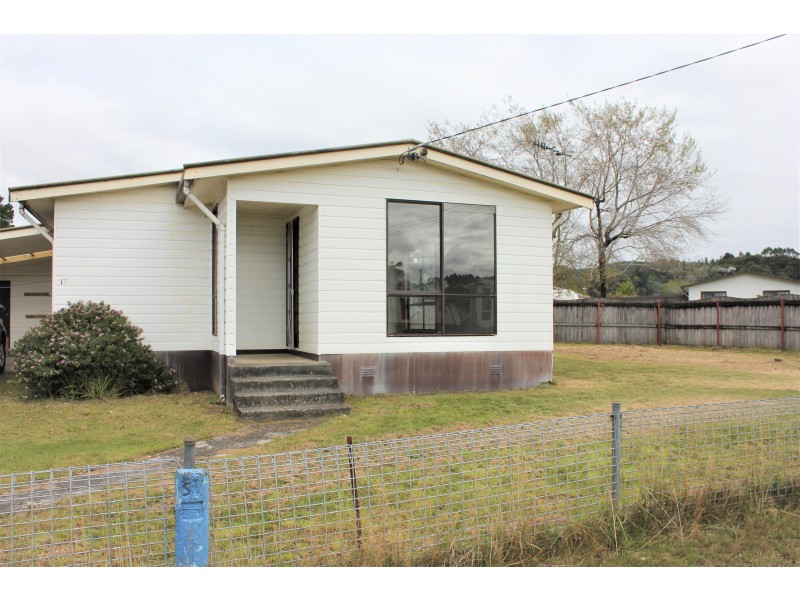17 Shield Street, Zeehan TAS 7469